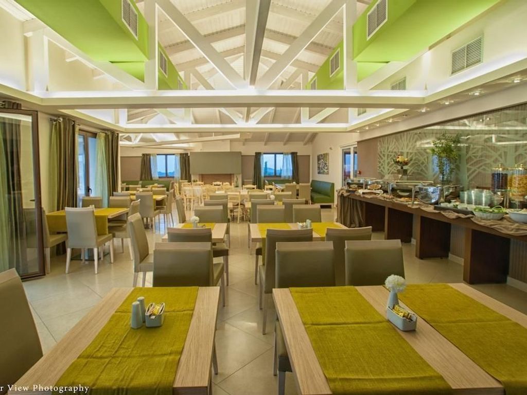 Arty Grand Hotel