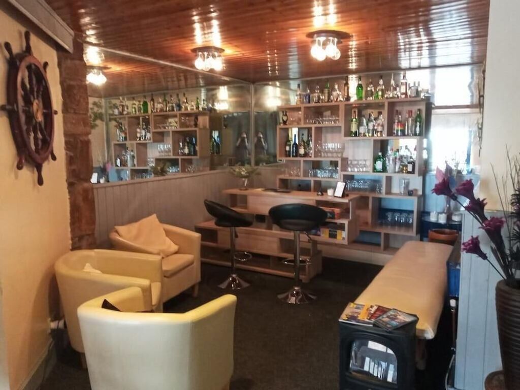 Folly Hotel