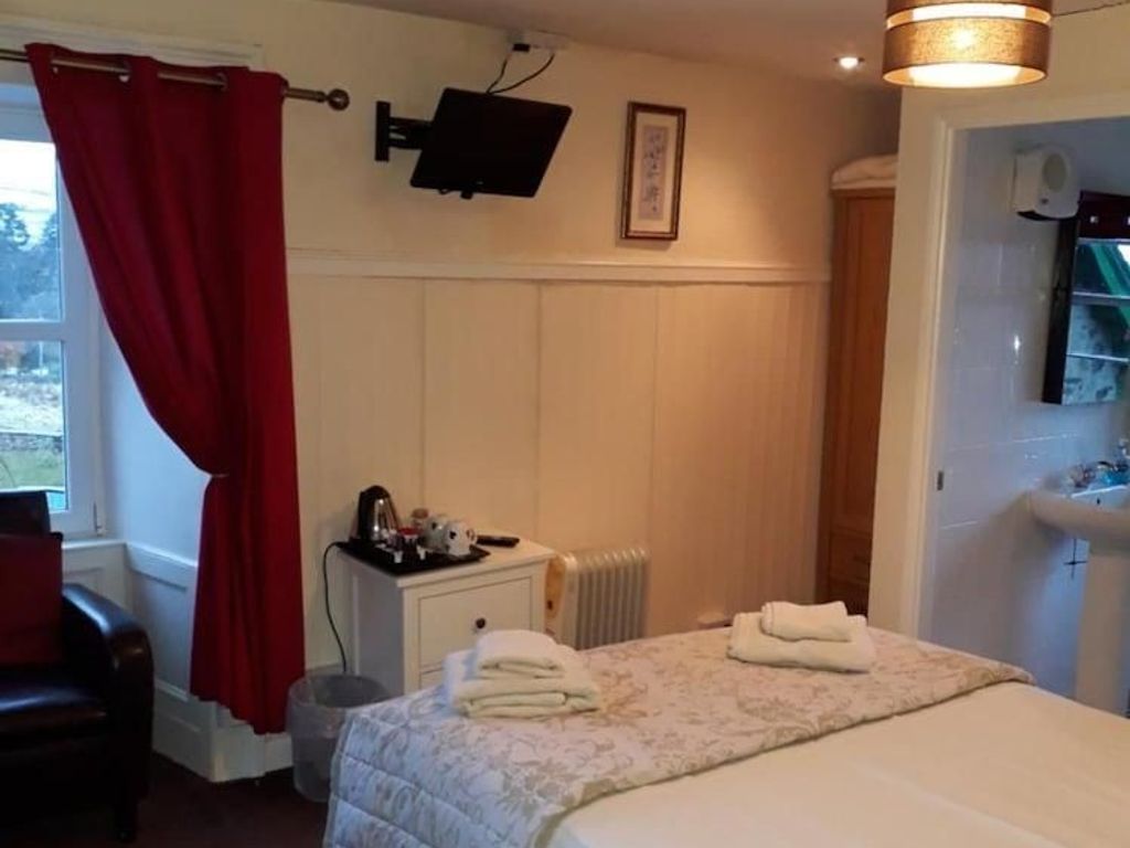 Ben Lawers Hotel