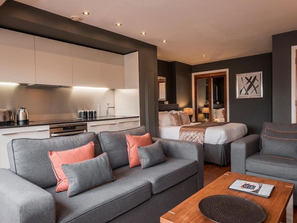 The Chambers - Park Place - Apartments