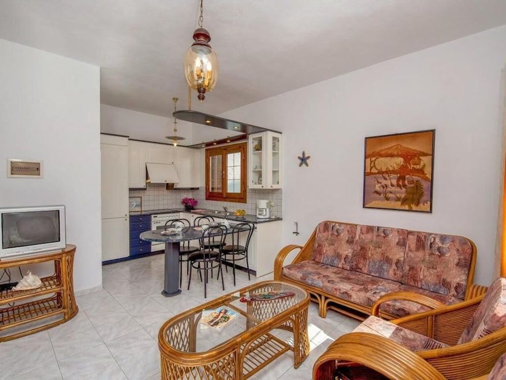 Olympia Paxos Apartment