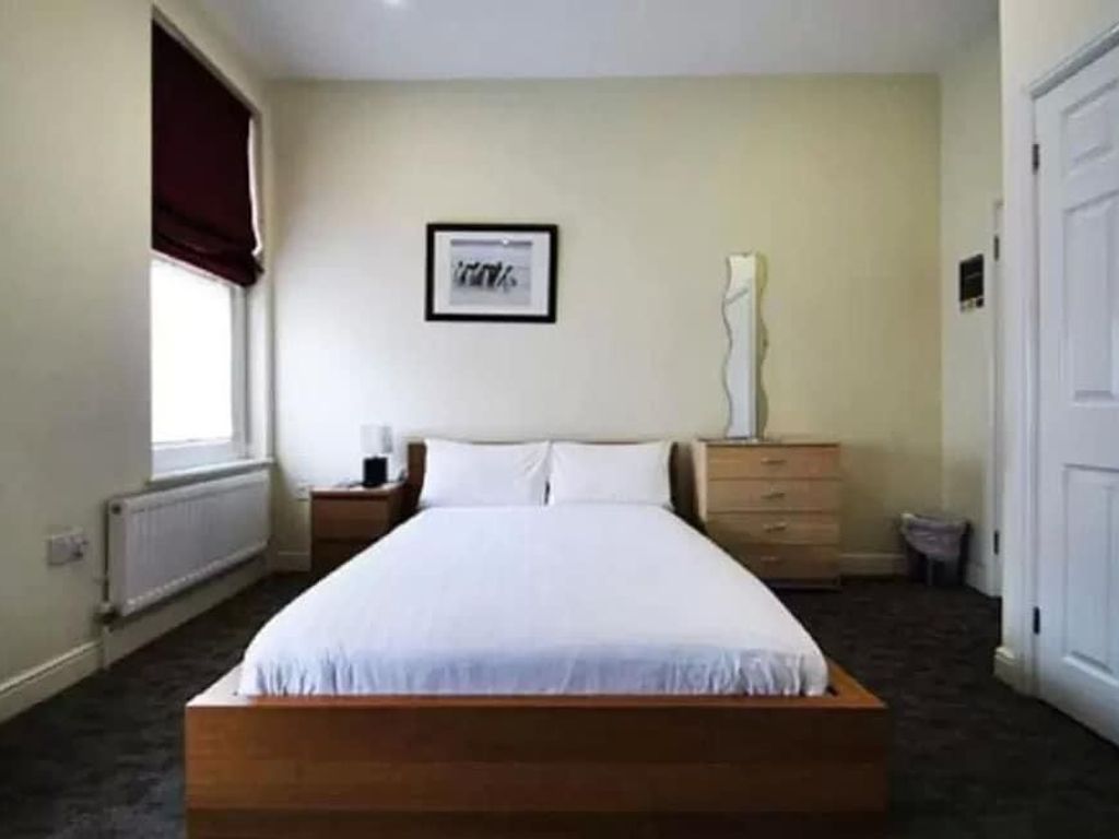 Clapham Guest House