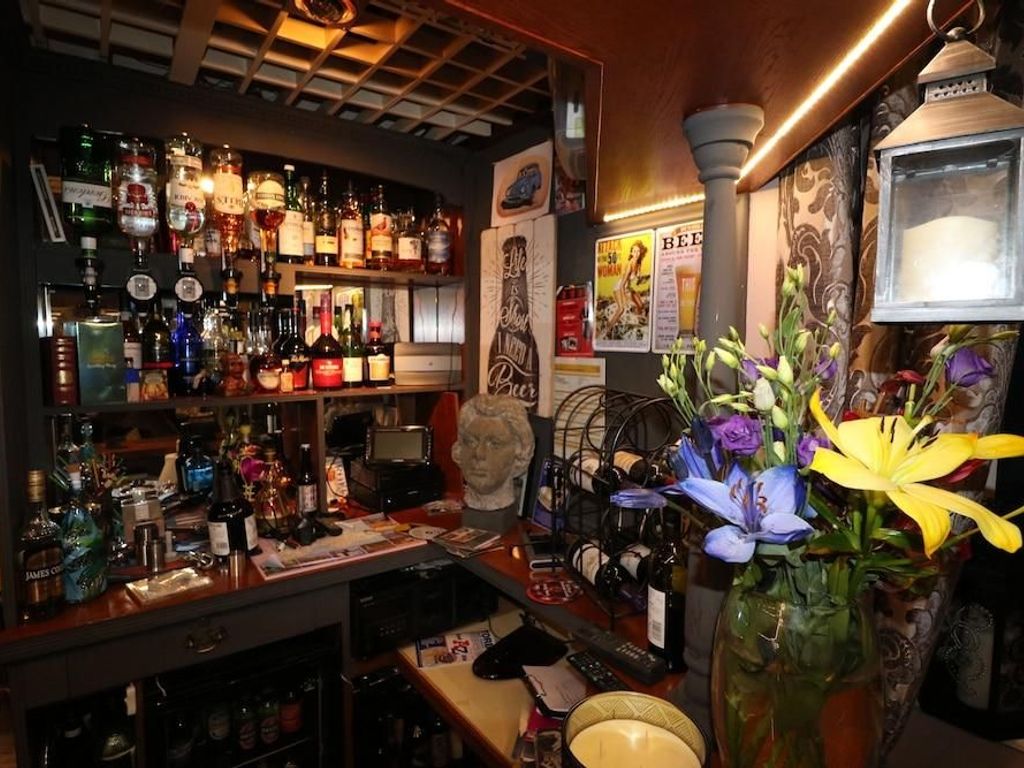 The Hillcroft Boutique Unique
