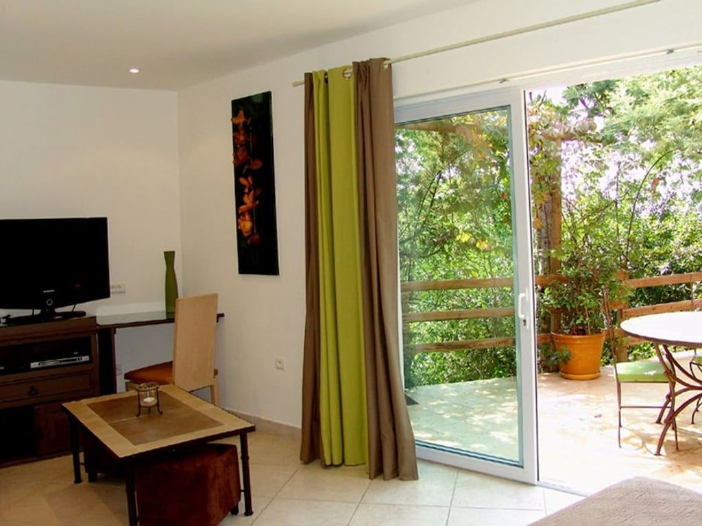 Private Hotel - Adults Only