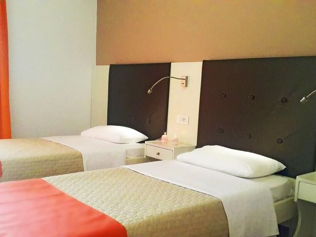 Paradosi Rooms & Apartments