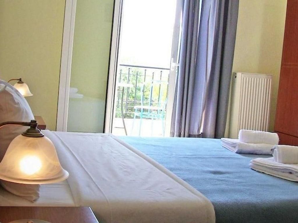 Paradosi Rooms & Apartments