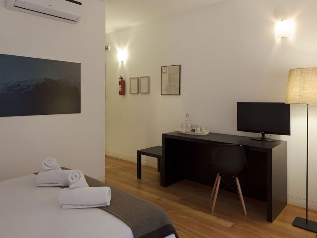 Cale Guest House