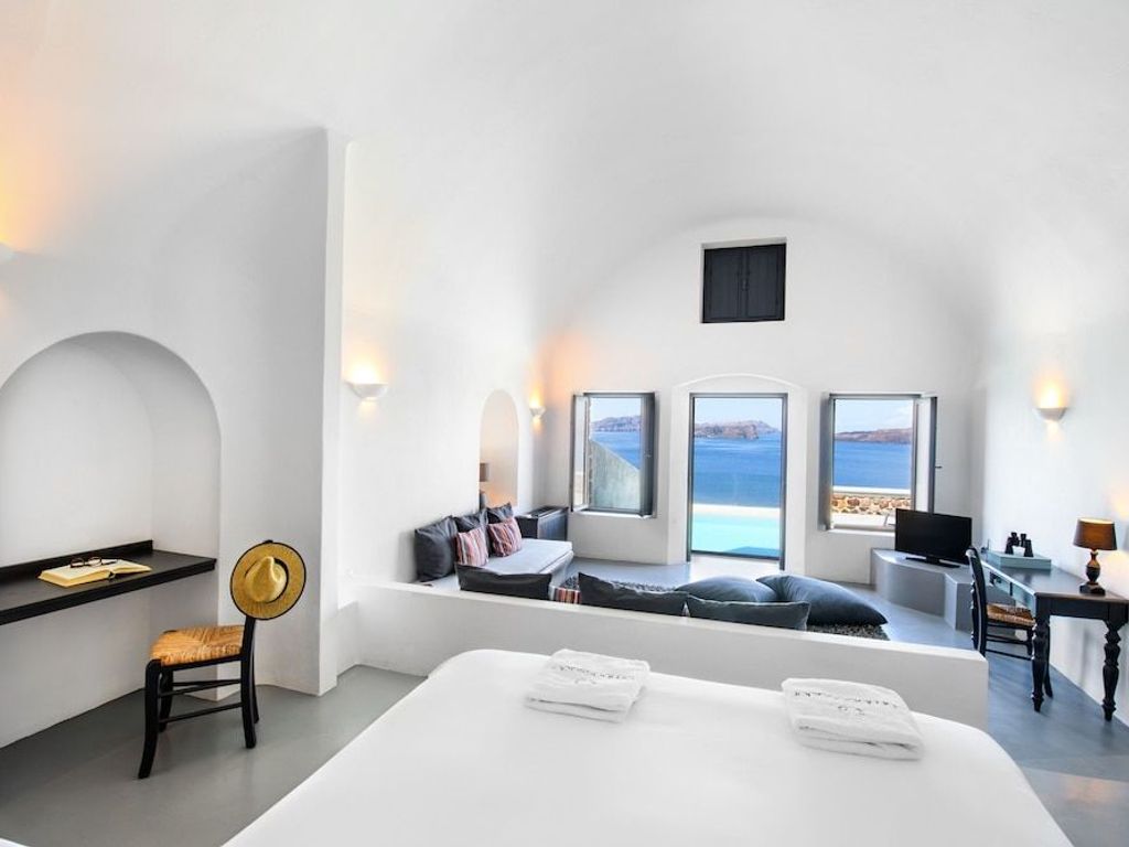 Grand Ambassador Santorini Hotel