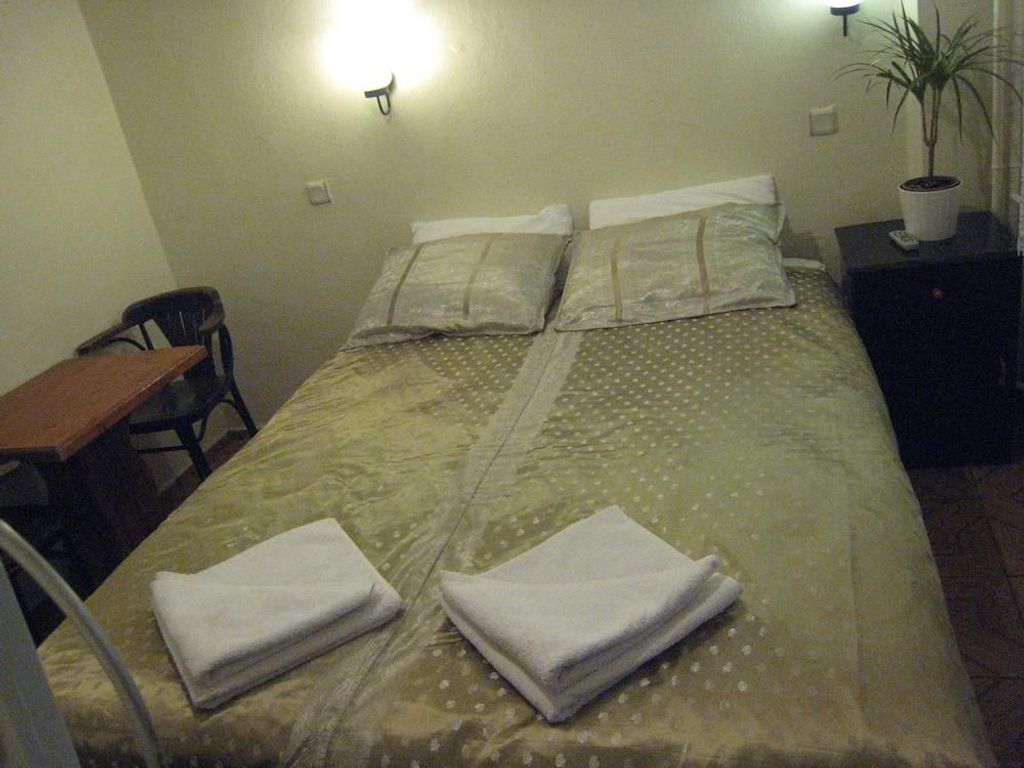 Paris Hotel