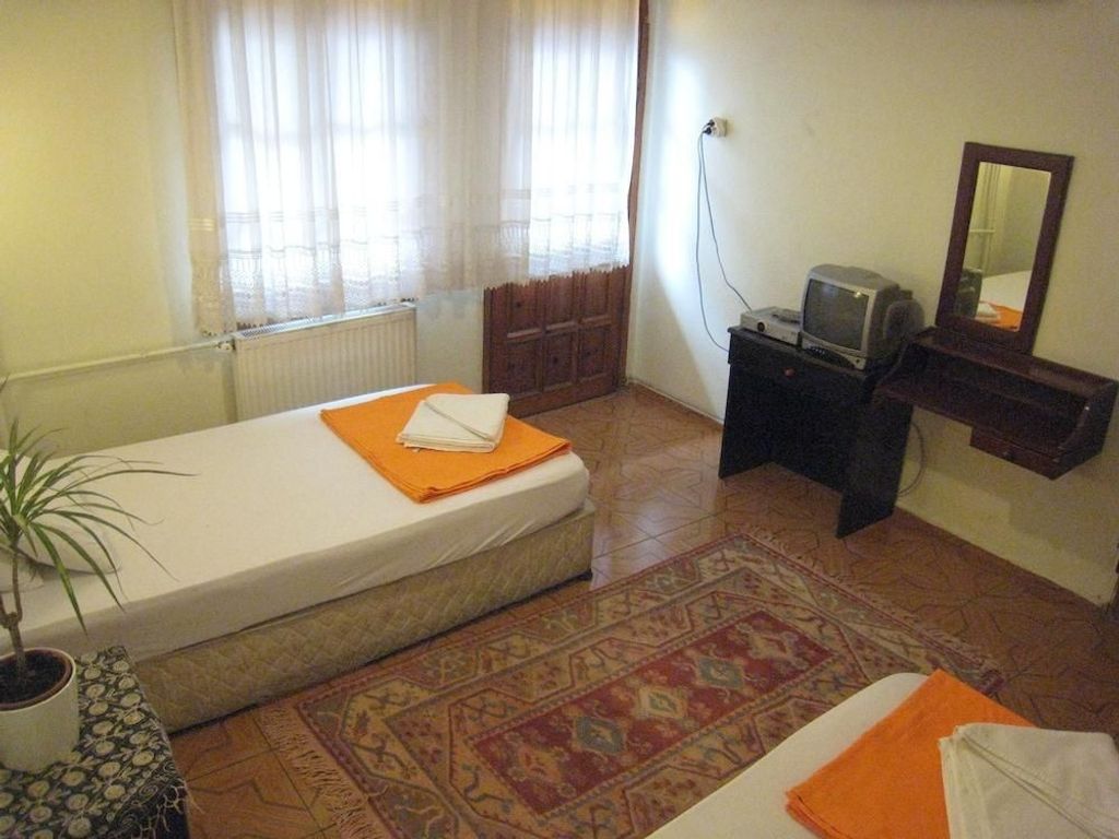 Paris Hotel