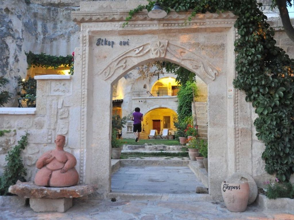 Elkep Evi Cave Hotel
