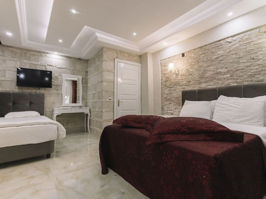 Melrose House Hotel