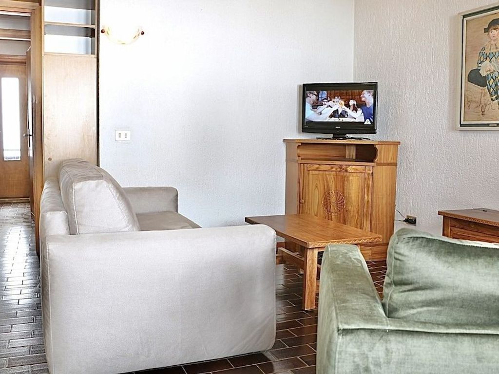 Roulette Apartments