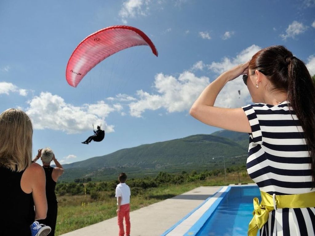 Aitheron Hotel Air Park