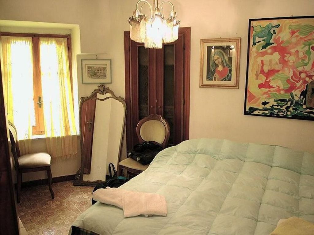 Rina Rooms
