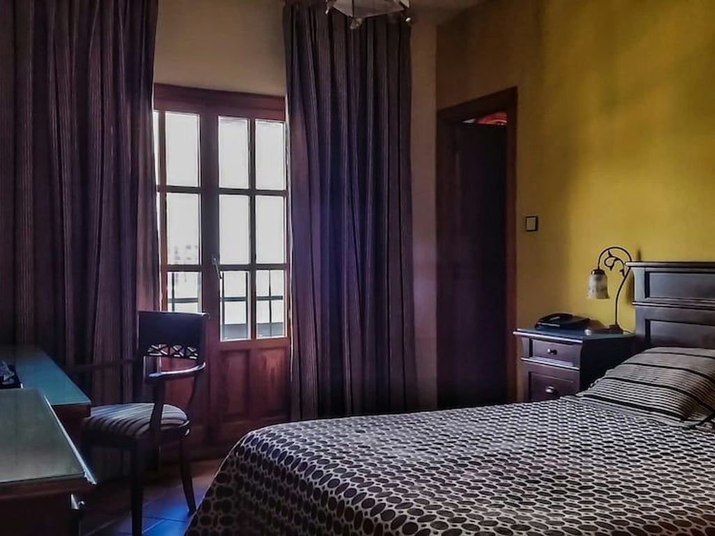 Hotel Almona