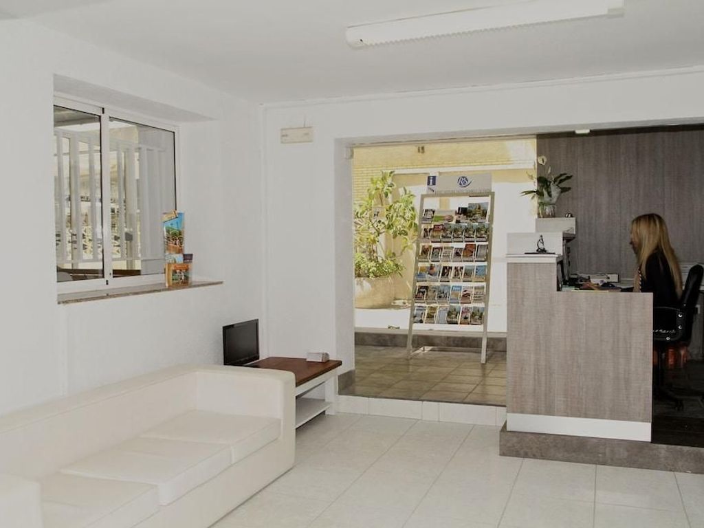 Hostal Tahiti Rs