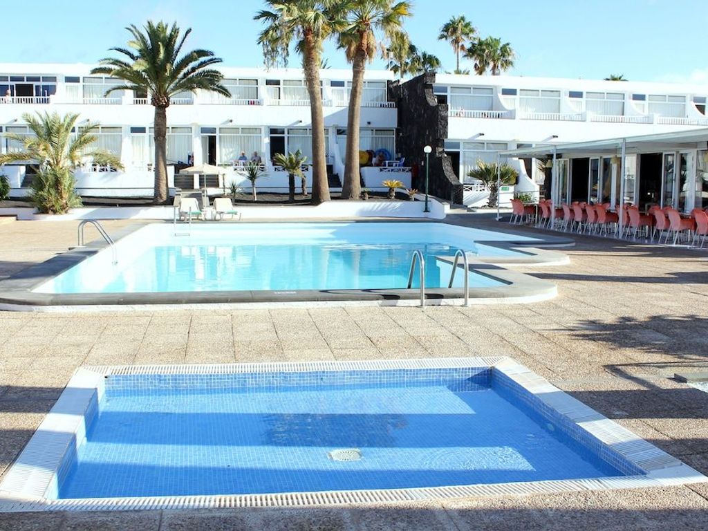 Arena Dorada - Apartments