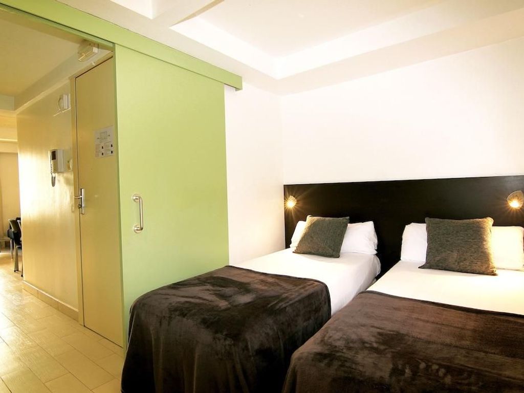 Ramblas Apartments