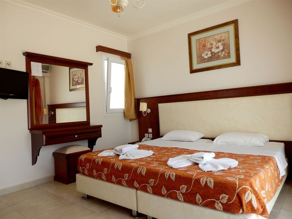 Royal Mare Hotel
