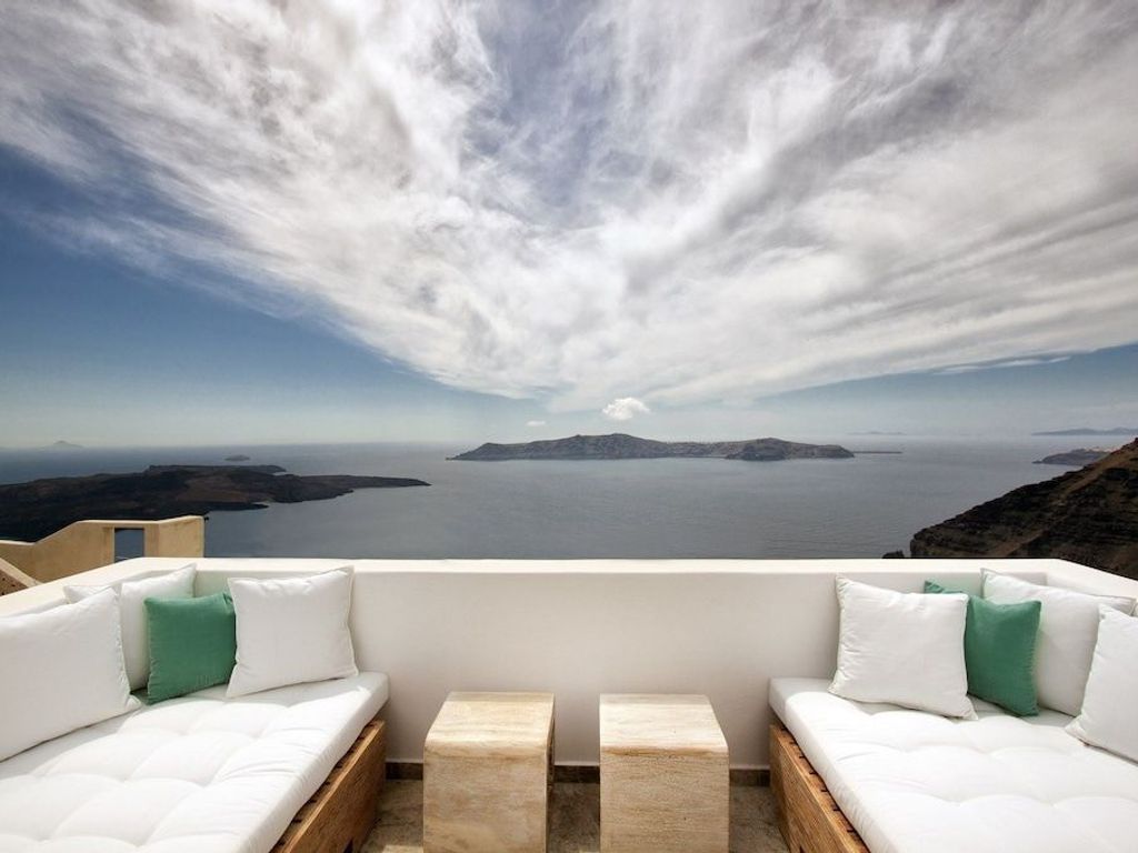 Allure Suites
