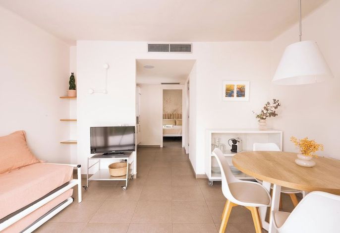 Castellmar Apartments