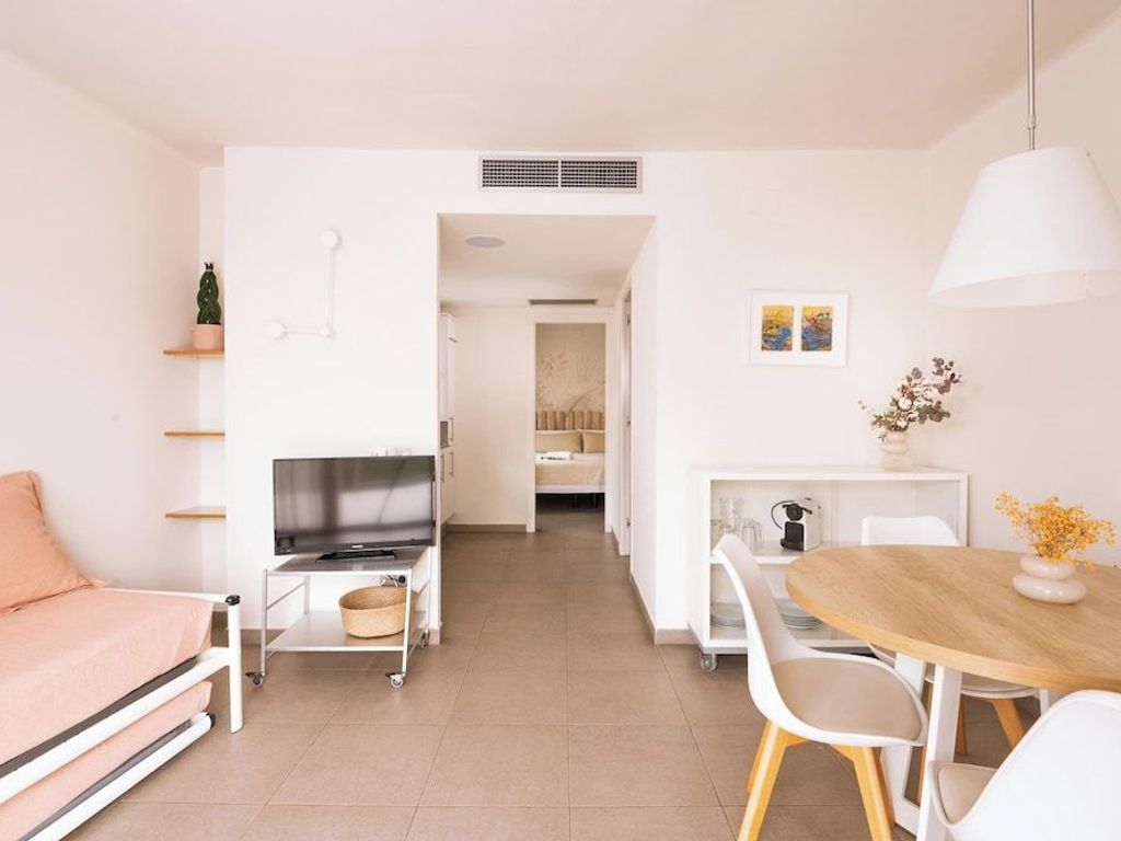 Castellmar Apartments