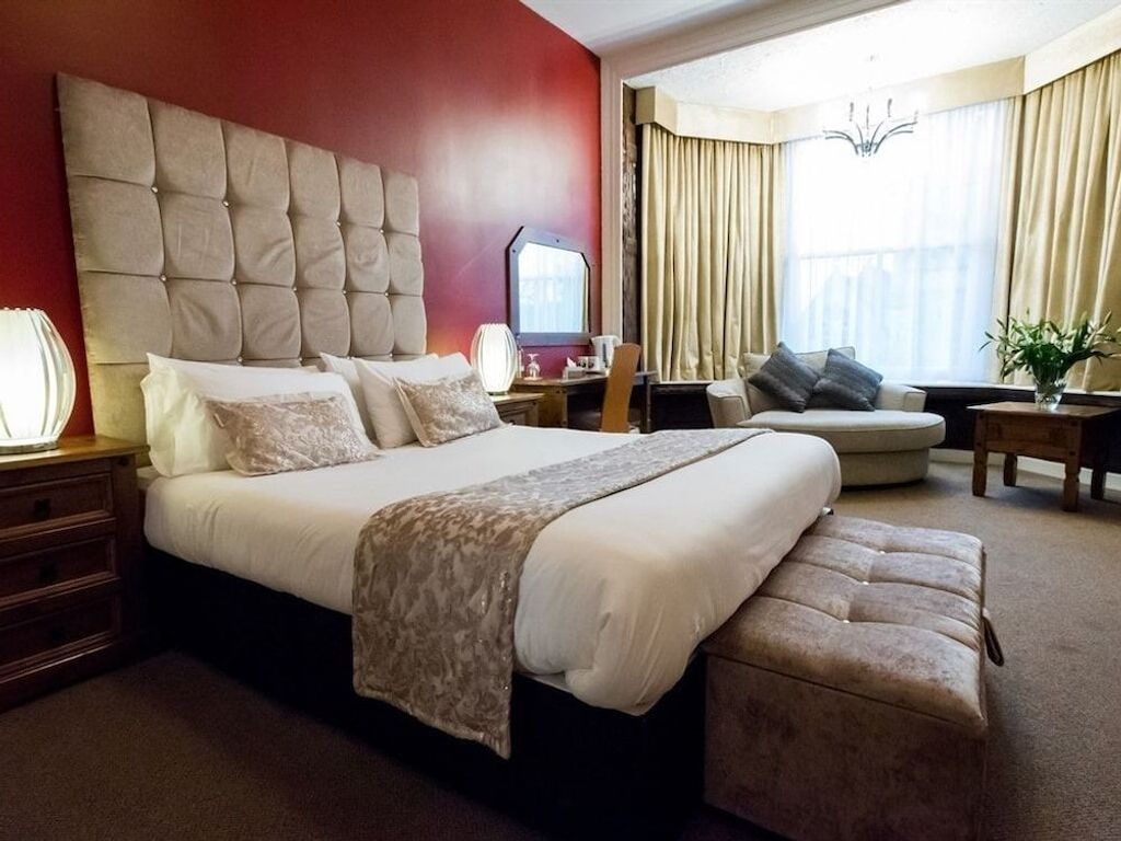 The Pearl Hotel