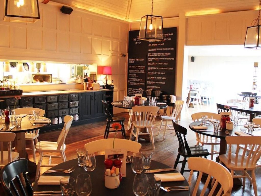 Bel & The Dragon Cookham