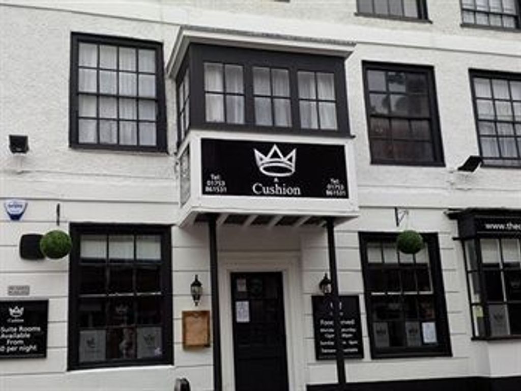 The Crown and Cushion