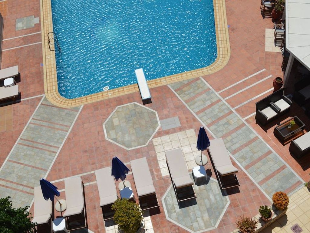 Christina Beach Hotel