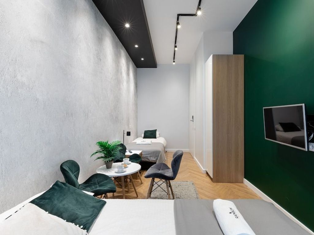 Rainbow Apartments 3