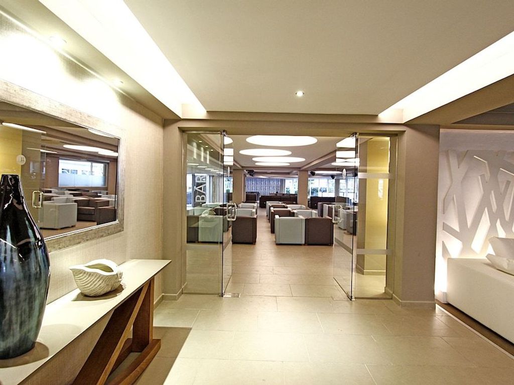 BG Hotel Java
