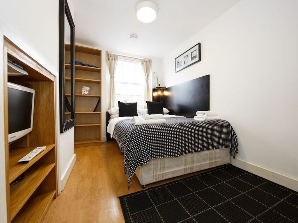 Studios 2 Let North Gower