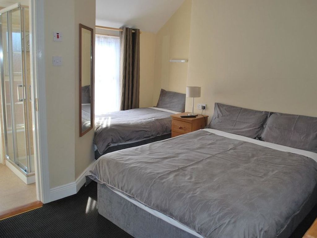 Parkway Guesthouse