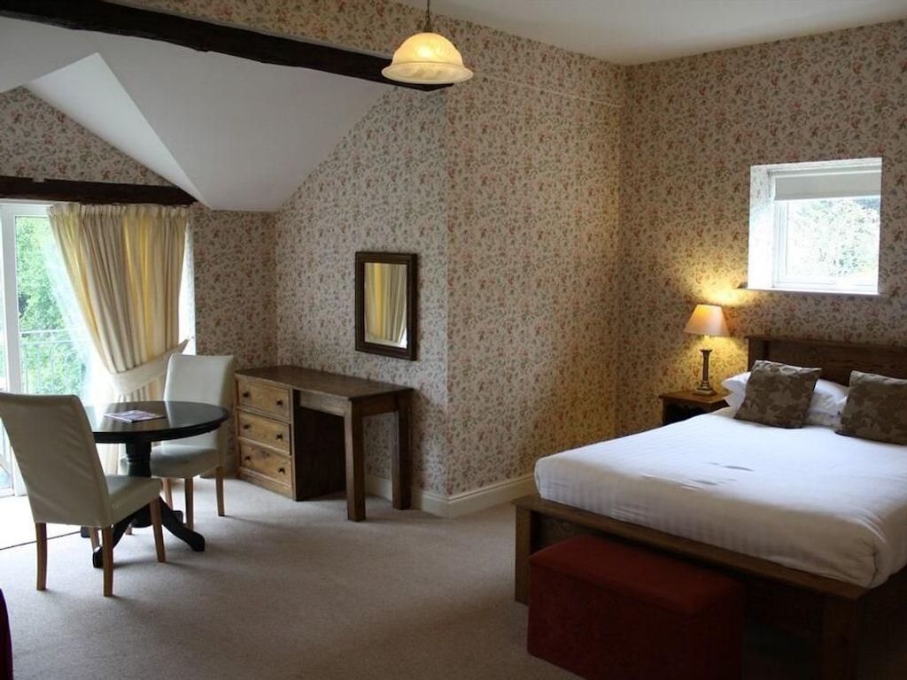 Woodhill House
