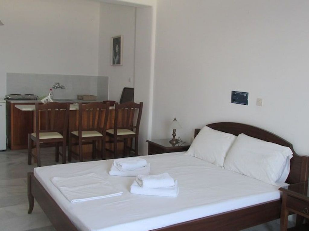 Arkas Inn