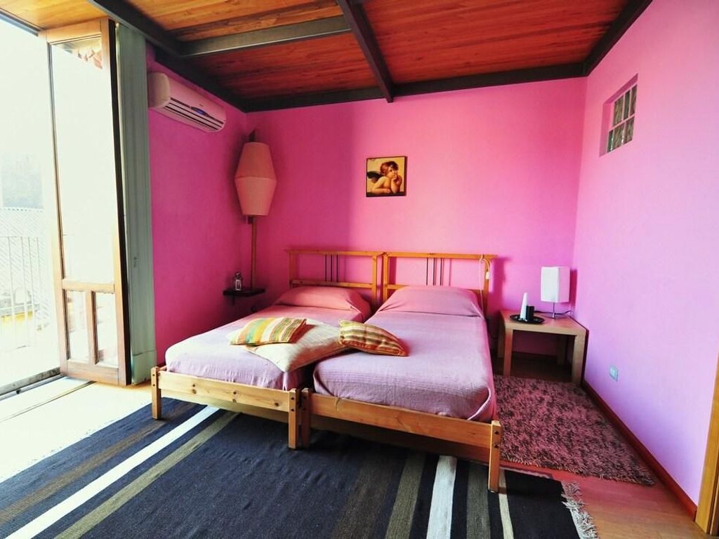 Sicily House