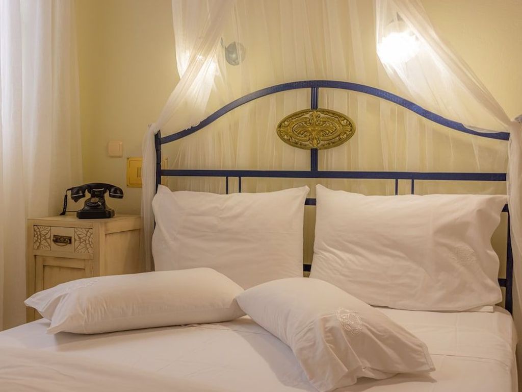 Pandora Suites