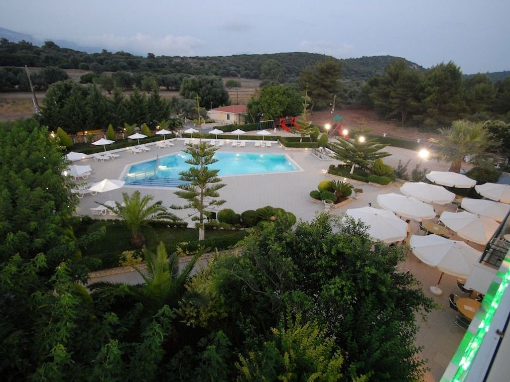 Limanaki Hotel