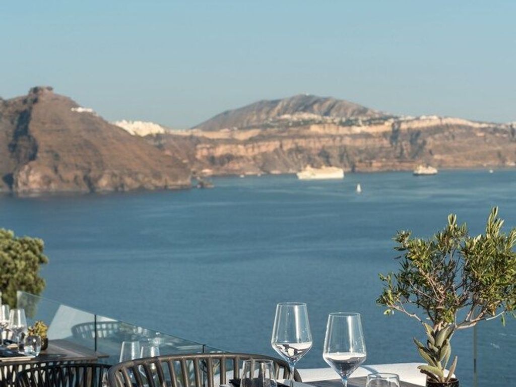 La Perla Villas and Suites - Adults Only