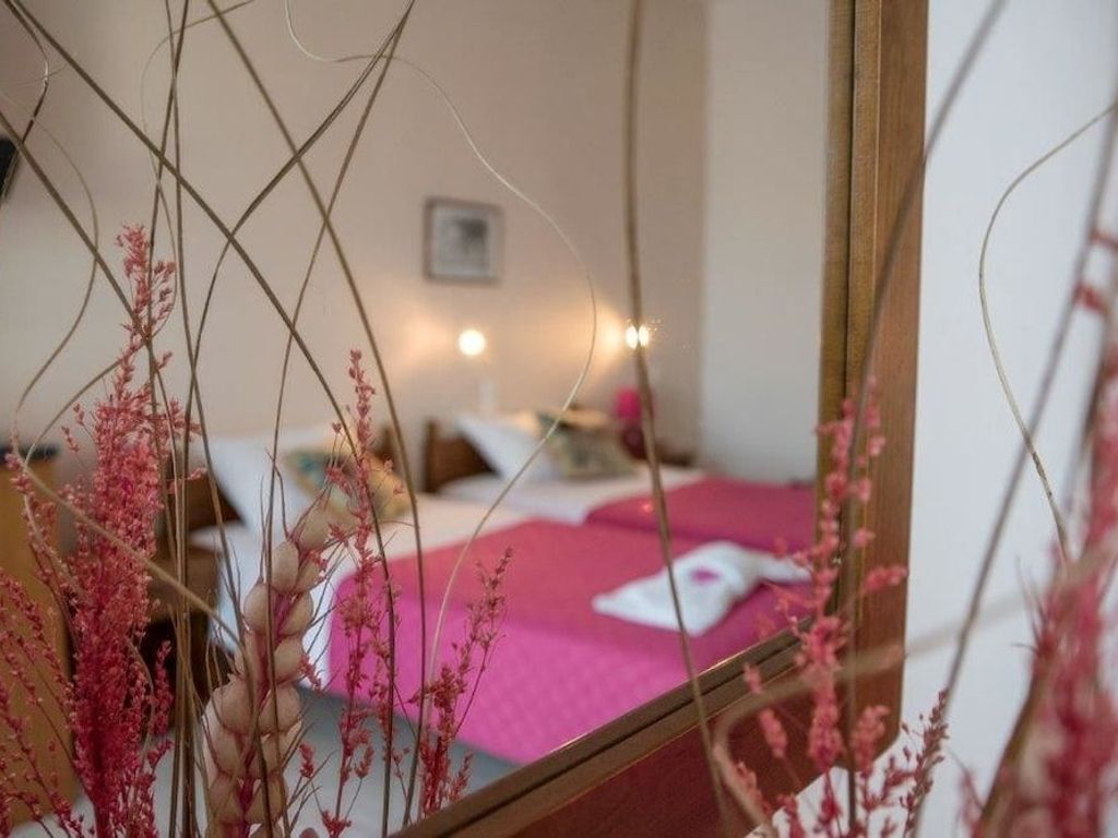 Athena Apartments & Studios