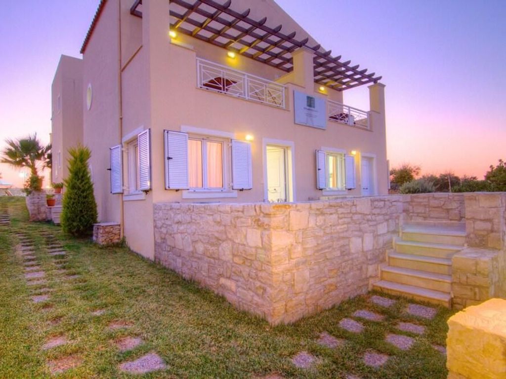 Arkadi Hills Estate