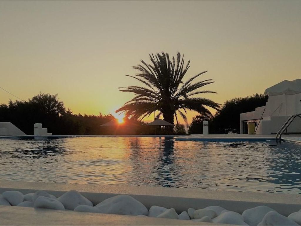 Faros Villa small hotel & restaurant
