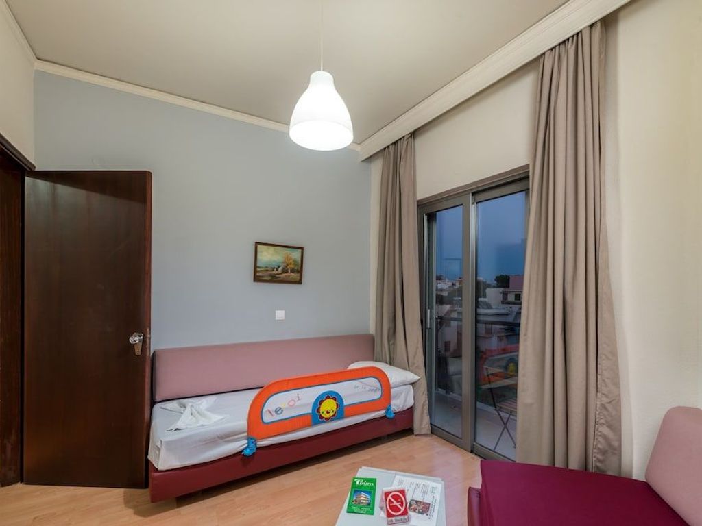 7 Palms Hotel Apartments