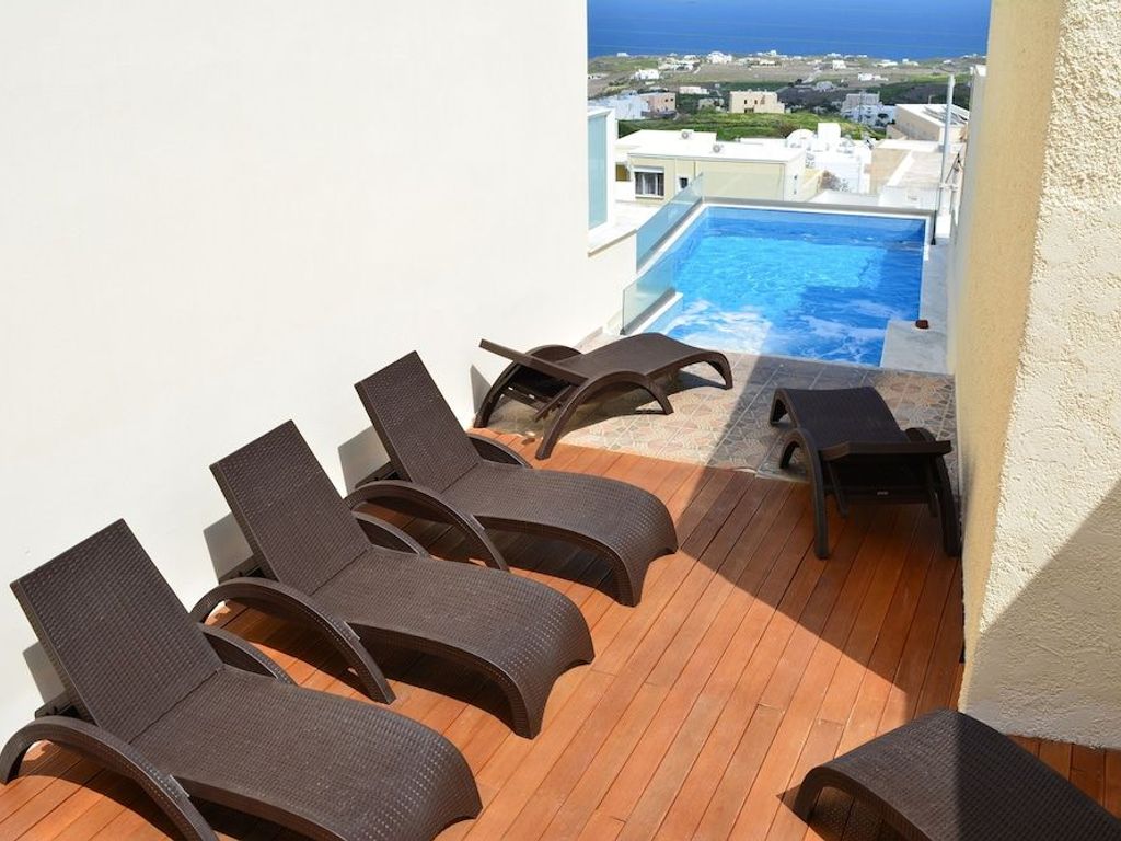 Anemomilos Suites