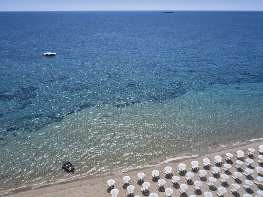 Sandy Beach Resort