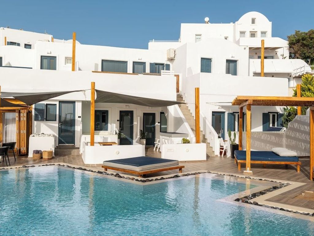 Amaze Suites