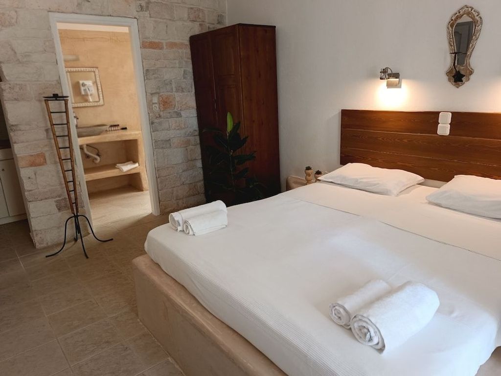 Naxos Summerland resort