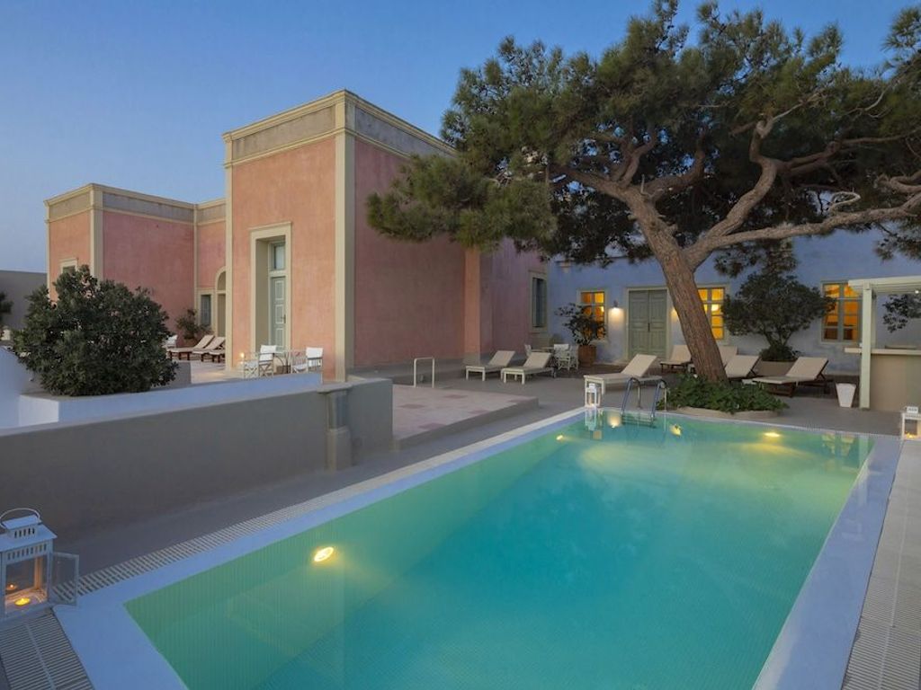 Aria Lito Mansion